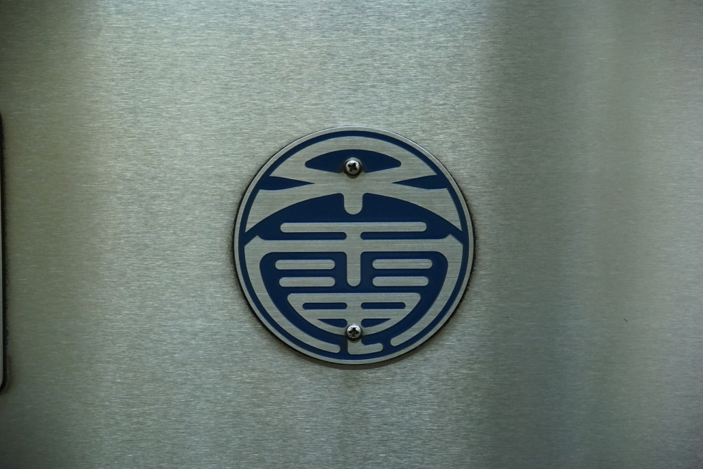 【速報】大阪地下鉄新会社の制服を発表！伝統の「澪つくし+電」マークが継承される…！