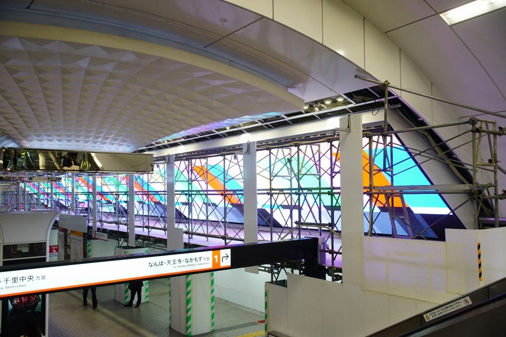 【御堂筋線】12月から供用開始の梅田駅大型ビジョン｢Umeda Metro Vision｣がいよいよ姿を表す