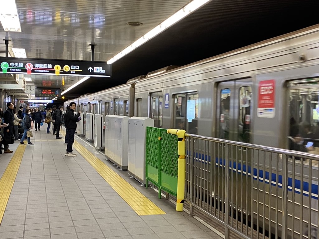 【四つ橋線】本町駅へホームドア設置開始